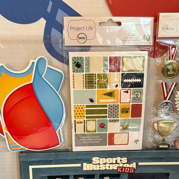SPORTS ILLUSTRATED FOR KIDS GIFT SET - Picture 14 of 15